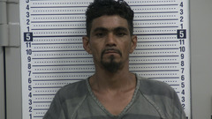 Mugshot of VELASQUEZ FLORES, ERGUIN