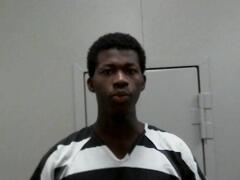 Mugshot of SNYDER, CORDARYLRO